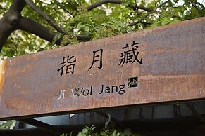 Jiwoljang Guest House