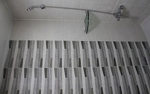 Jiwoljang Guest House