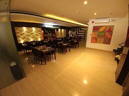 Southpole Central Hotel