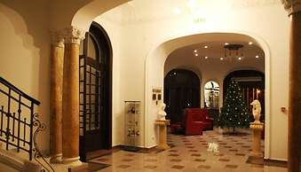 Hotel Palace