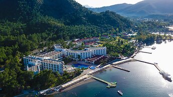 Fortezza Beach Resort