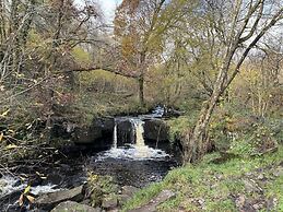 Bronfelin & Troed-y-rhiw Holiday Cottages
