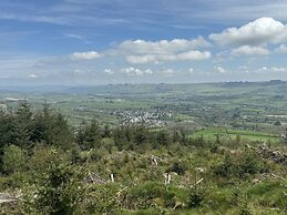 Bronfelin & Troed-y-rhiw Holiday Cottages