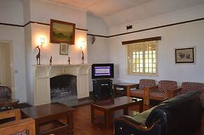 Jacaranda Lake Elementaita Lodge