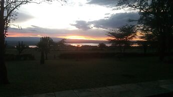 Jacaranda Lake Elementaita Lodge