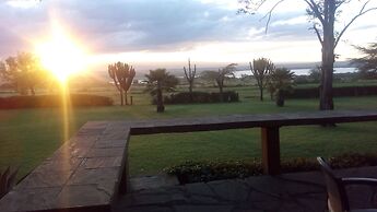 Jacaranda Lake Elementaita Lodge