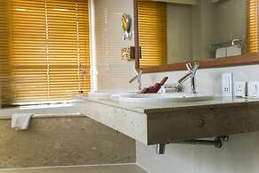 Lagos Oriental Hotel