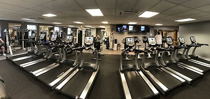 Shaw Hill Golf Resort & Spa Hotel