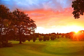 Shaw Hill Golf Resort & Spa Hotel