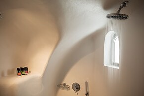 Kamini Santorini Luxury Villas