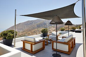 Kamini Santorini Luxury Villas