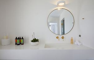 Kamini Santorini Luxury Villas