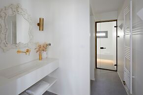 Kamini Santorini Luxury Villas