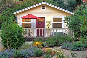 Aurora Park Cottages