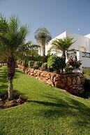 Lambis Studios & Apartments