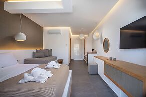 Lambis Studios & Apartments