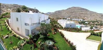 Lambis Studios & Apartments