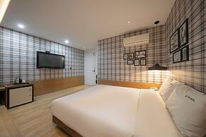 Hotel Ignis
