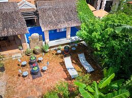 Calm House Hotel Hoi An