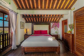 Calm House Hotel Hoi An