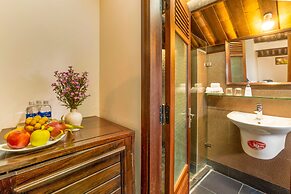 Calm House Hotel Hoi An