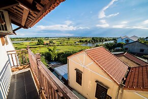 Calm House Hotel Hoi An