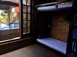 Calm House Hotel Hoi An