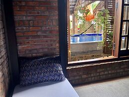 Calm House Hotel Hoi An