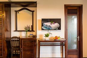 Calm House Hotel Hoi An