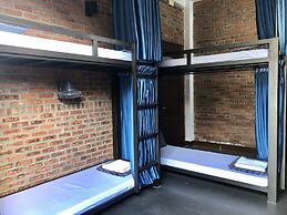 Calm House Hotel Hoi An