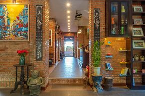 Calm House Hotel Hoi An