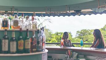 Palasia Hotel Palau
