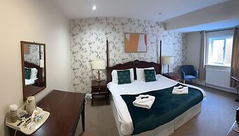 The Rose and Crown Hotel