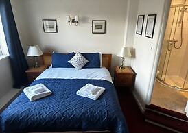The Rose and Crown Hotel