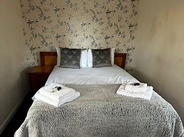 The Rose and Crown Hotel