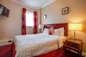The Rose and Crown Hotel