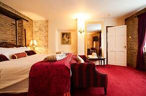 The Rose and Crown Hotel