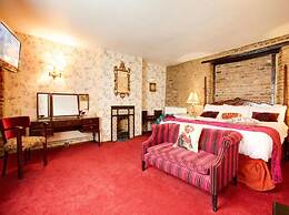 The Rose and Crown Hotel