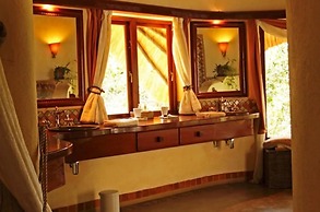 Sango Wildlife Lodge