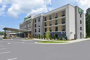 Holiday Inn Express & Suites Bryant - Benton Area by IHG