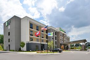 Holiday Inn Express & Suites Bryant - Benton Area by IHG