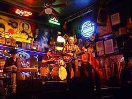 Reserve by Nashville Vacations