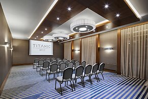 TITANIC Chaussee Berlin