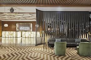 TITANIC Chaussee Berlin