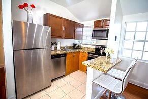 Hispaniola Apartments Part of the Oasis Casita Collection