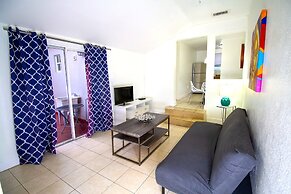 Hispaniola Apartments Part of the Oasis Casita Collection