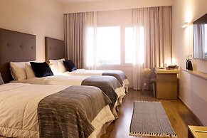 Dazzler by Wyndham Asuncion