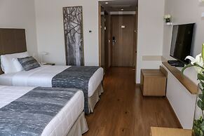 Dazzler by Wyndham Asuncion