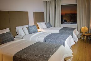 Dazzler by Wyndham Asuncion