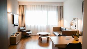 Dazzler by Wyndham Asuncion